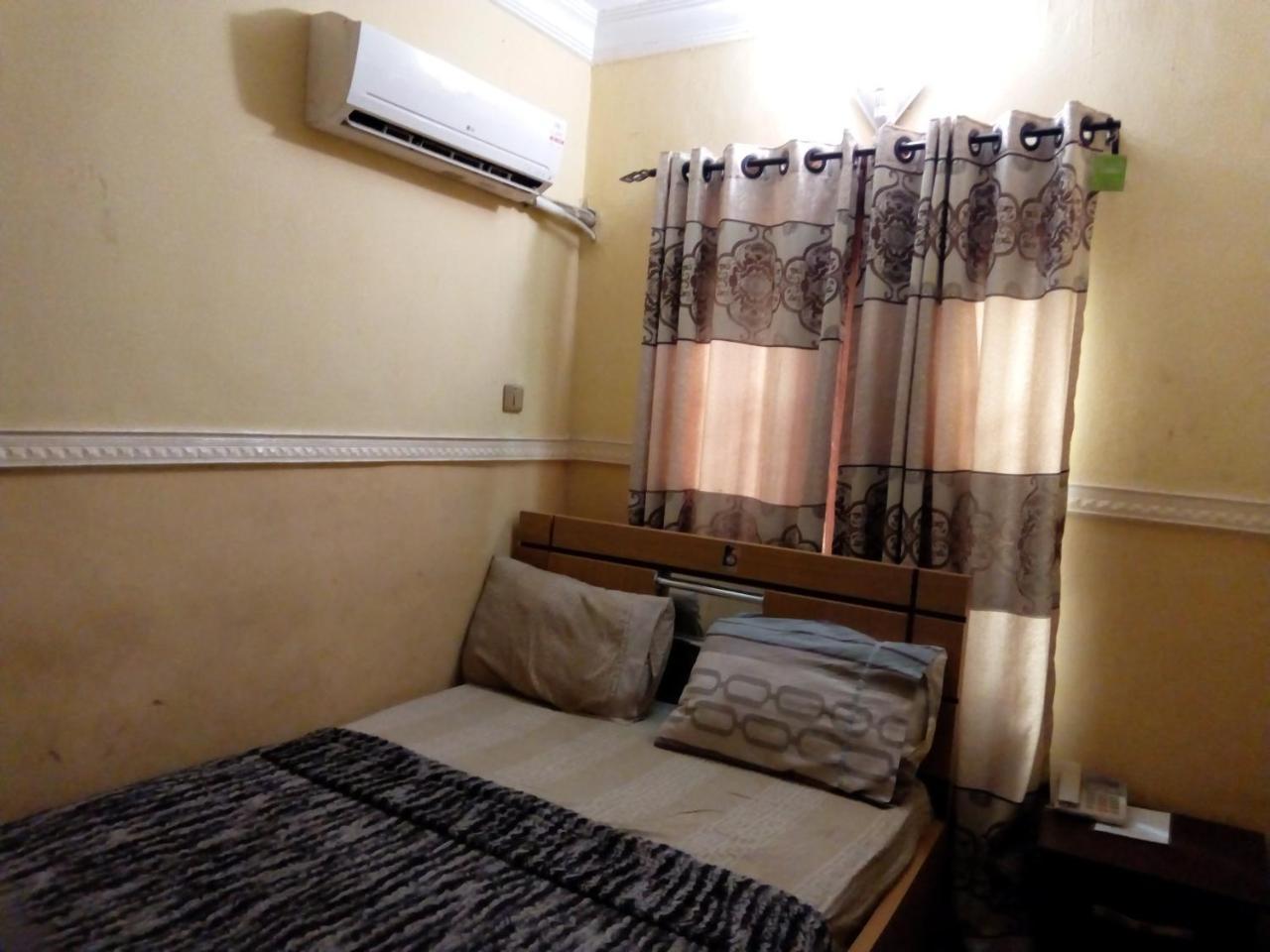 Gen-Preston Hotel And Suites Papalanto Екстер'єр фото