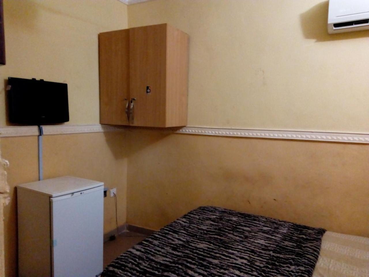 Gen-Preston Hotel And Suites Papalanto Екстер'єр фото